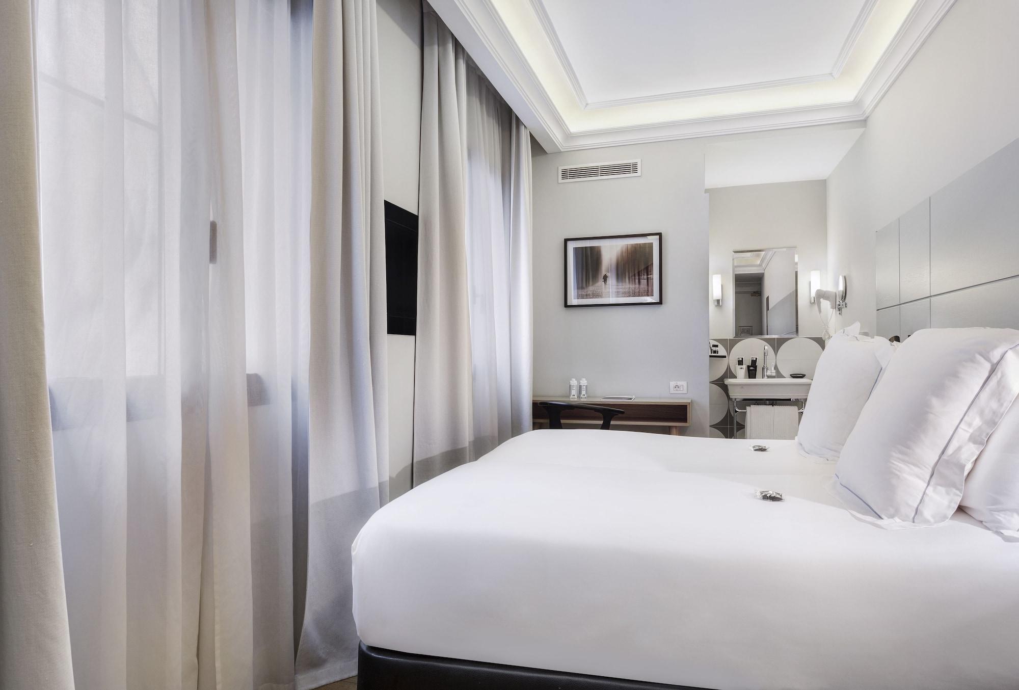 One Shot Recoletos Hotel มาดริด ภายนอก รูปภาพ