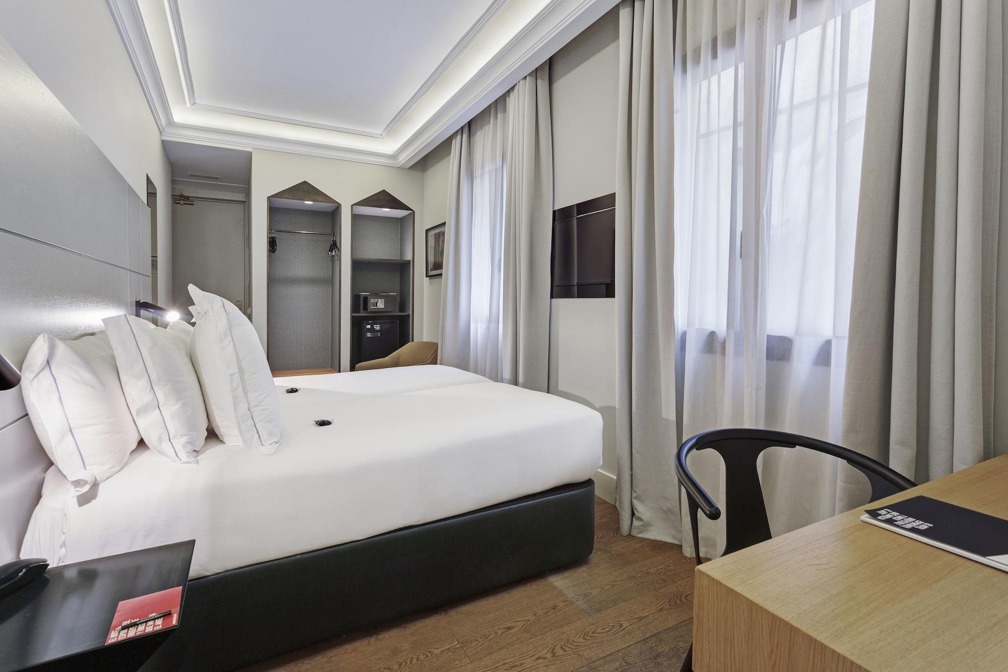 One Shot Recoletos Hotel มาดริด ภายนอก รูปภาพ