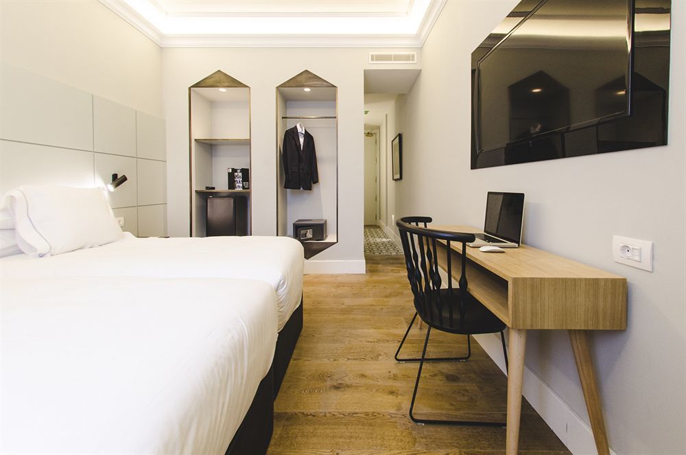 One Shot Recoletos Hotel มาดริด ภายนอก รูปภาพ
